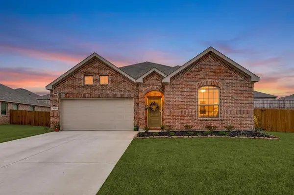 1213 Dragon Way, Azle, TX 76020
