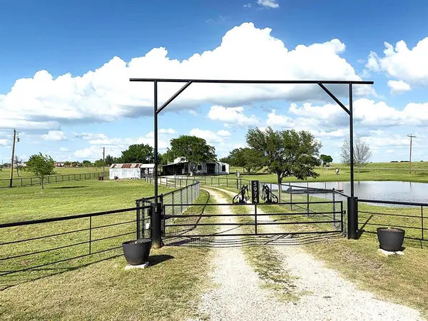 5974 County Road 4100, Kaufman, TX 75142