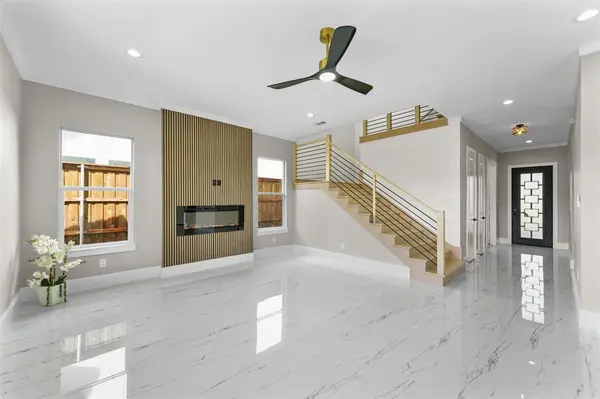 707 Buckalew Street, Dallas, TX 75208