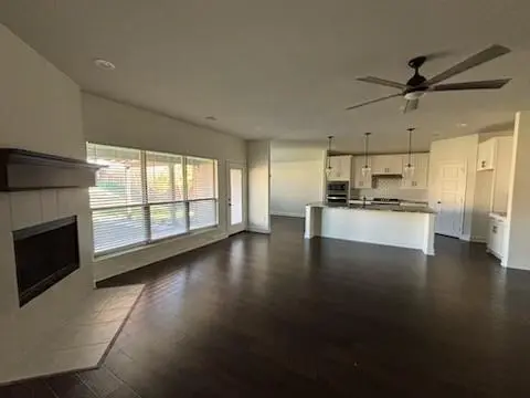 6924 Talon Bluff Drive, Fort Worth, TX 76179