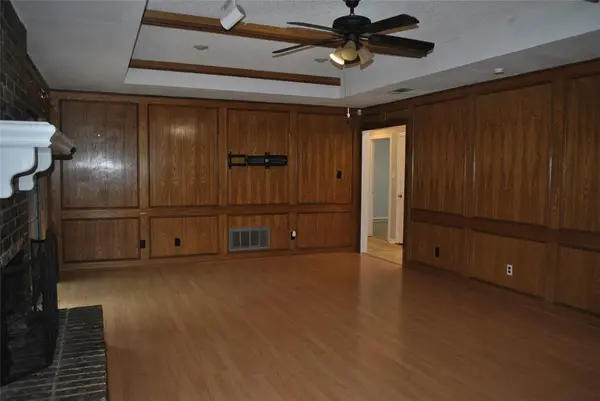 1902 ASPEN Drive, Lewisville, TX 75077