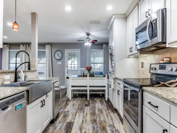 1454 Lochspring Drive, Rockwall, TX 75032