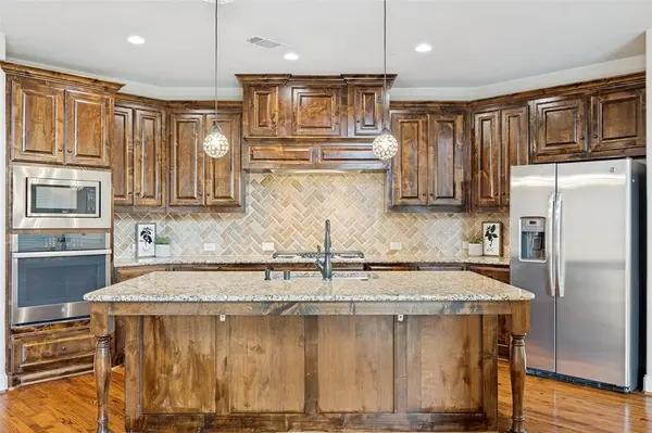 2490 Stonybrook Drive, Prosper, TX 75078