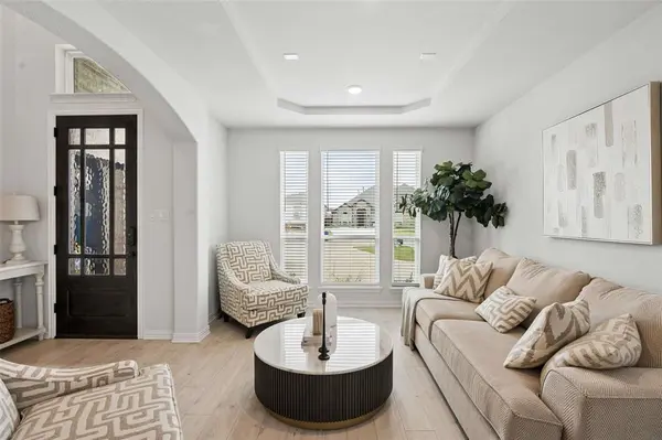 344 Willie Way, Burleson, TX 76028