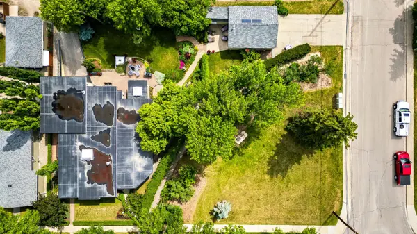 509 15 AVE NE, Calgary, AB T2E 1H7