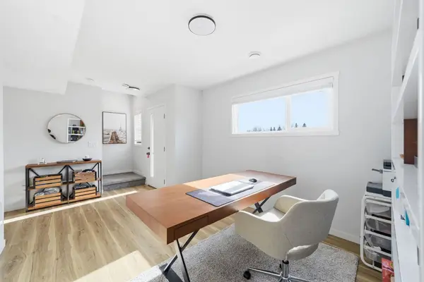 108 Harvest Grove WALK NE, Calgary, AB T3K 2P3