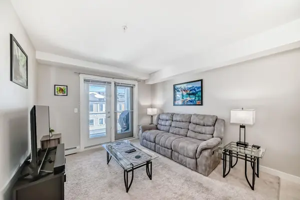 2300 Evanston SQ NW #313, Calgary, AB T3P 0G8