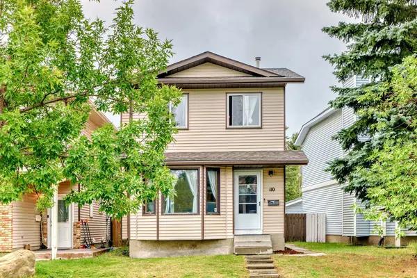 110 Edgeburn CRES NW, Calgary, AB T3A 4K3