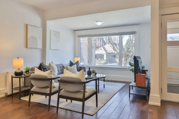 163 Wychwood AVE, Toronto C03, ON M6C 2T4