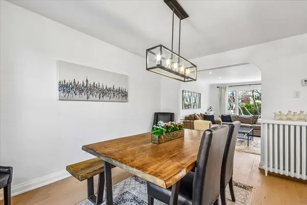 352 Winnett AVE, Toronto C03, ON M6C 3M1