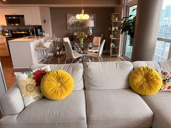 78 Tecumseth ST #1205, Toronto C01, ON M5V 0A9