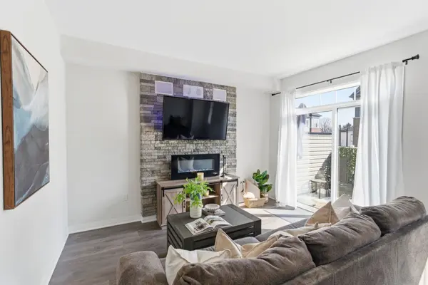 818 Atwater PATH, Oshawa, ON L1J 0E8