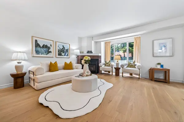 145 Sandyhook SQ, Toronto E05, ON M1W 3N6