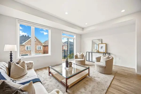 93 Rattenbury RD, Vaughan, ON L6A 5C6