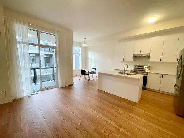 22 Kahshe LN, Richmond Hill, ON L4S 0N7