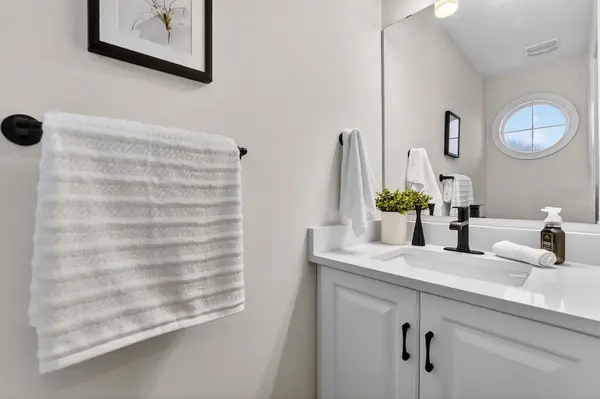 24 CYCLONE WAY, Fort Erie, ON L0S 1B0