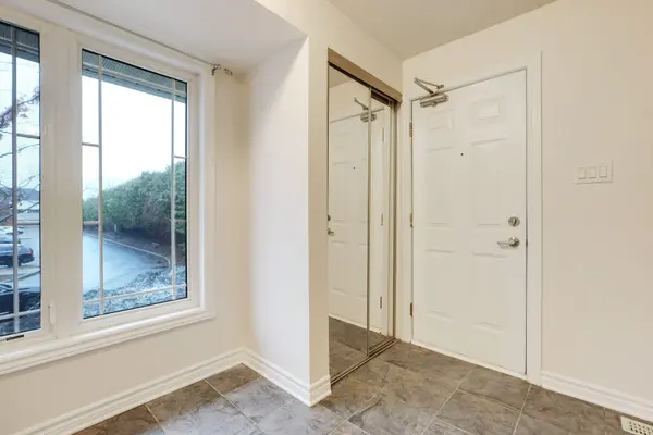 201 Paseo Private #201, South Of Baseline To Knoxdale, ON K2G 4N5