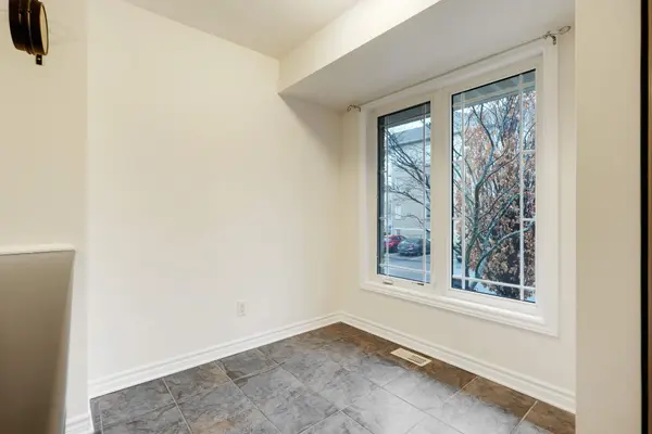 201 Paseo Private #201, South Of Baseline To Knoxdale, ON K2G 4N5