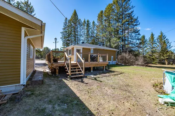 32926 Highway 17 HWY E, Deep River, ON K0J 1P0