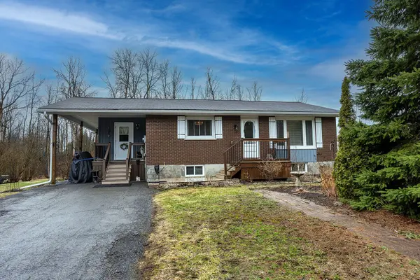 12746 County Rd 18 RD, South Dundas, ON K0C 2H0