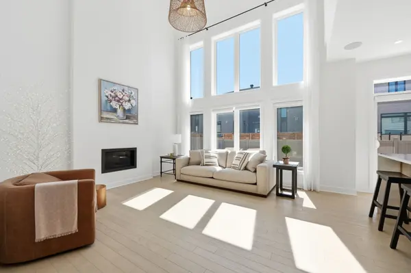 804 Atrium RDG, Blossom Park - Airport And Area, ON K4M 0J7