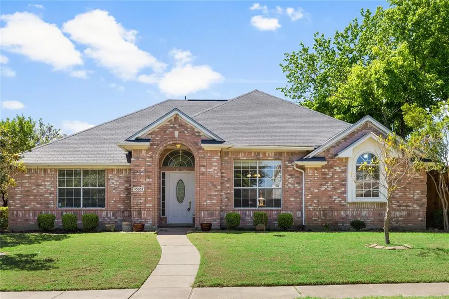 10609 Pineview Lane, Frisco, TX 75035