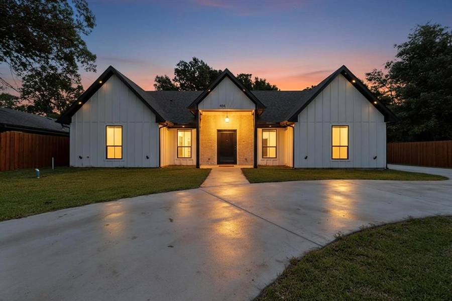 404 Luzon Street, Tool, TX 75143