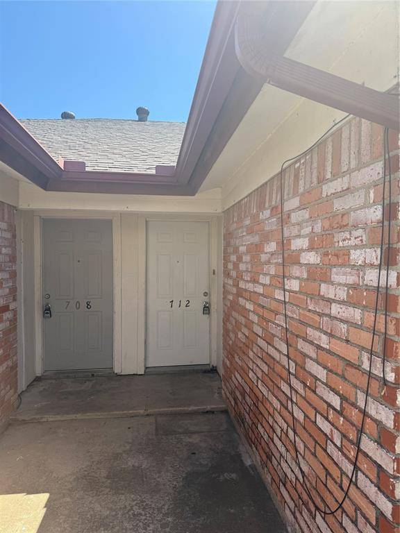 708 E Pecan Street #712, Hurst, TX 76053