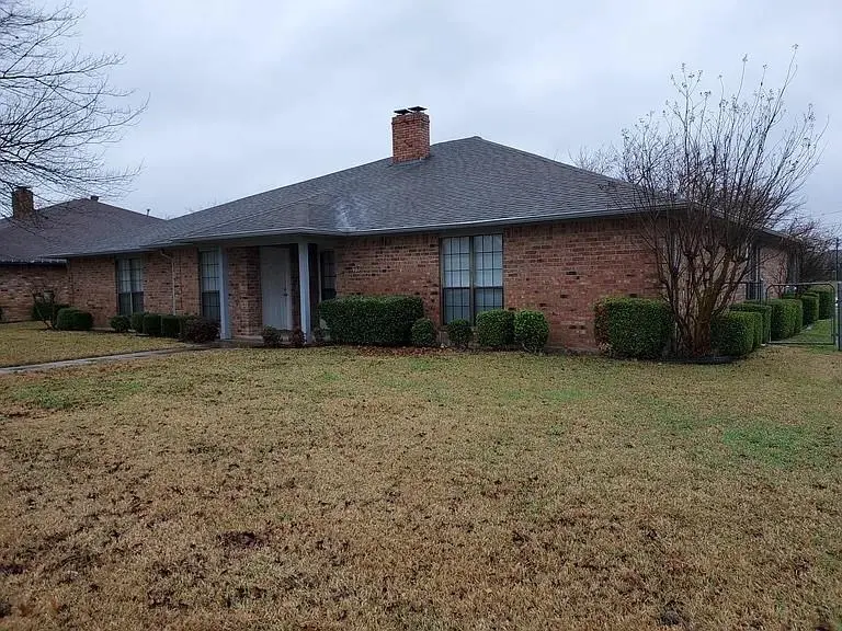 101 Blue Sky Drive, Desoto, TX 75115