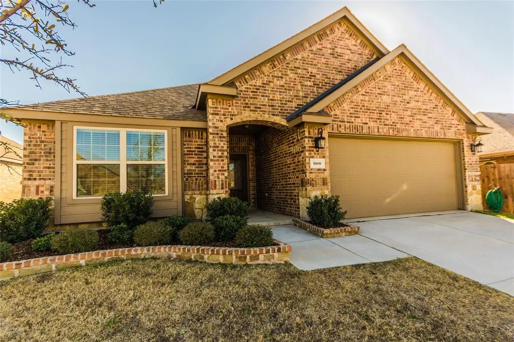900 Lake Cypress Lane, Little Elm, TX 75068