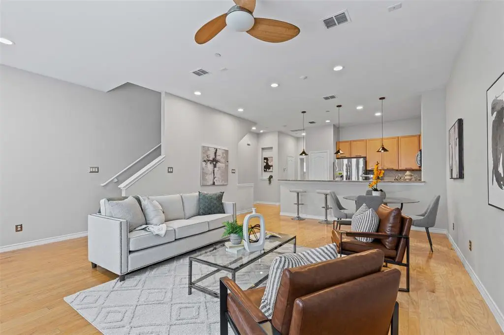 15759 Seabolt #44, Addison, TX 75001