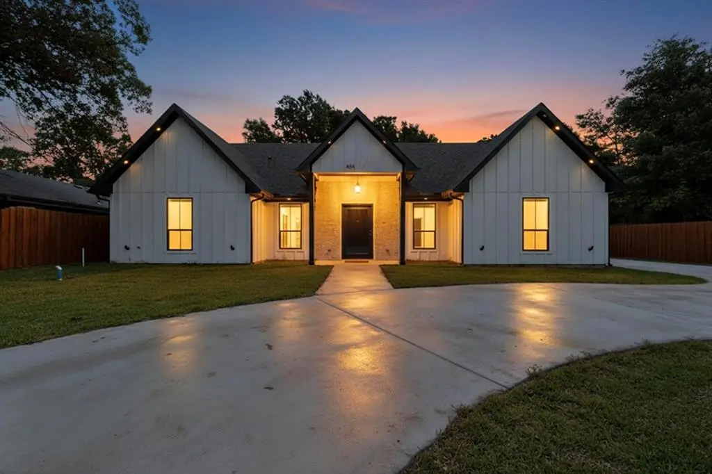 404 Luzon Street, Tool, TX 75143