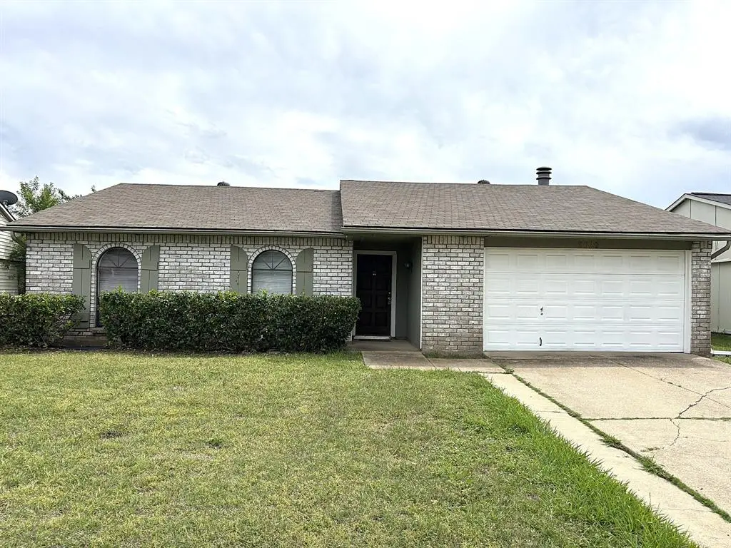 5620 Pearce Street, The Colony, TX 75056
