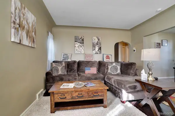 839 E Bennett AVE E, Ferndale, MI 48220