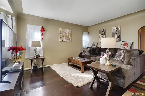 839 E Bennett AVE E, Ferndale, MI 48220