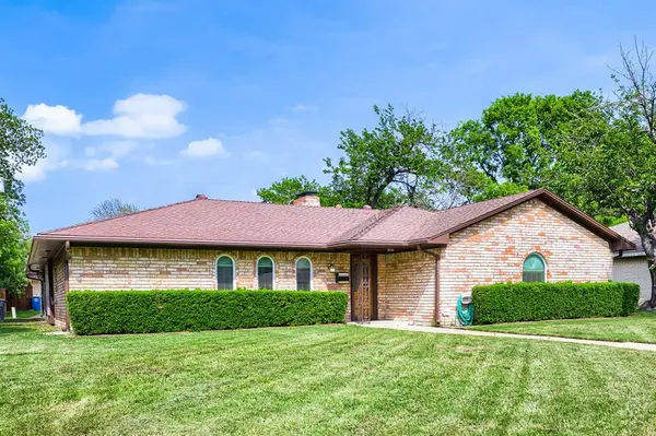 6946 Hunnicut Place, Dallas, TX 75227