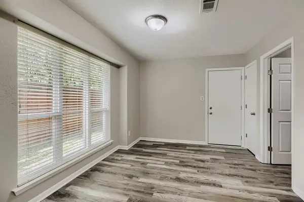 6946 Hunnicut Place, Dallas, TX 75227