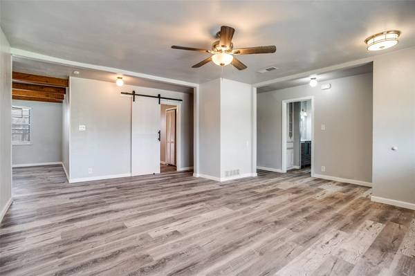 266 W Fulton Street, Van Alstyne, TX 75495