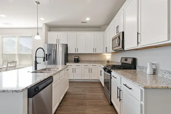 428 Green Hill Drive, Waxahachie, TX 75167