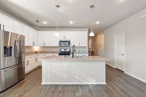 428 Green Hill Drive, Waxahachie, TX 75167