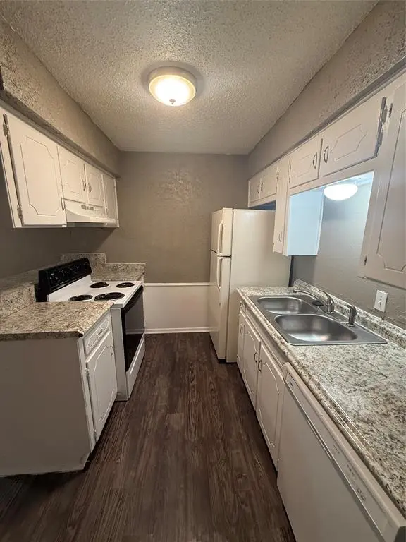 708 E Pecan Street #712, Hurst, TX 76053