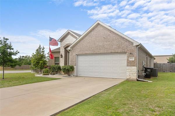7714 Cottonwood Drive, Greenville, TX 75402