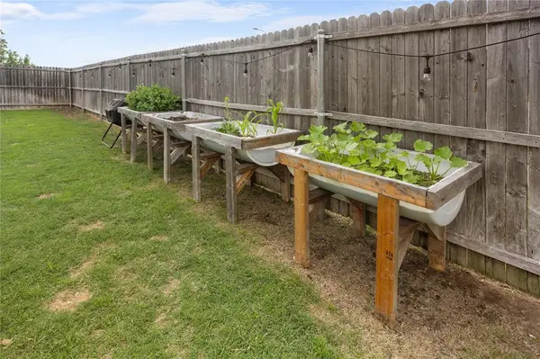 7714 Cottonwood Drive, Greenville, TX 75402