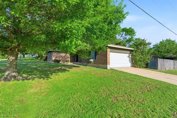 1400 Royal Lane, Cisco, TX 76437