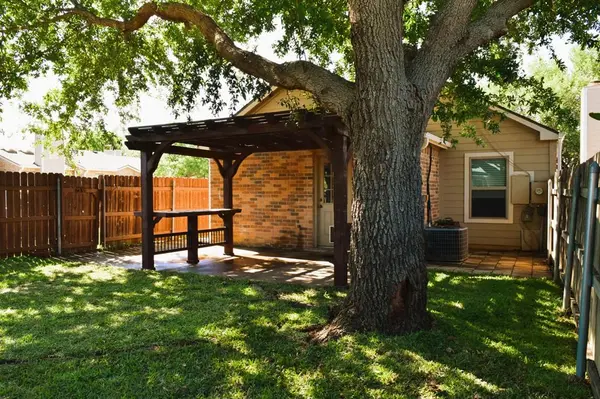 1800 Maplewood Trail, Colleyville, TX 76034