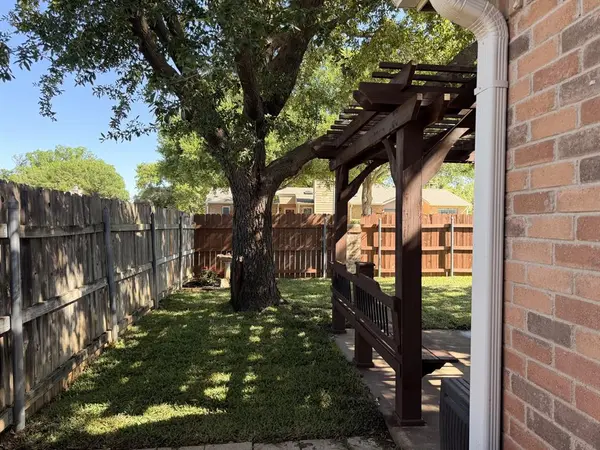 1800 Maplewood Trail, Colleyville, TX 76034