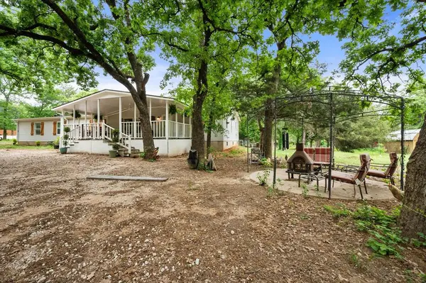 1849 County Road 429, Cleburne, TX 76031