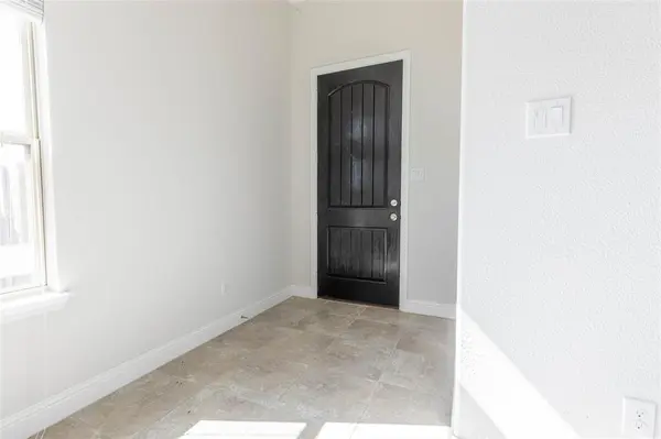 824 Parkside Drive, Argyle, TX 76226