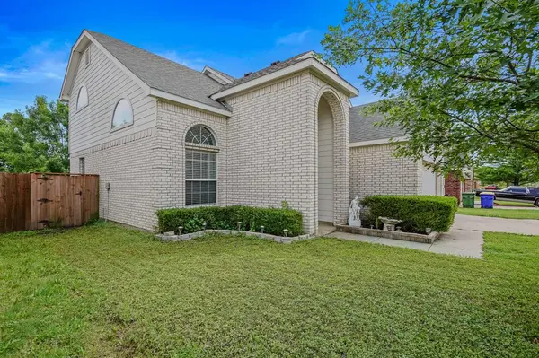 504 Sunrise Circle, Seagoville, TX 75159