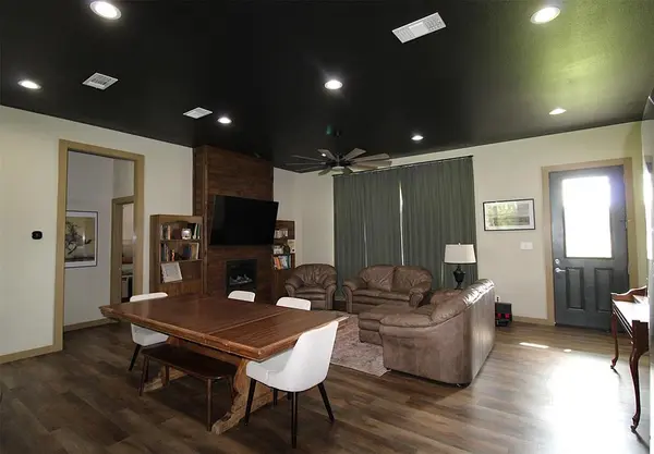 2420 County Road 4107, New Boston, TX 75570